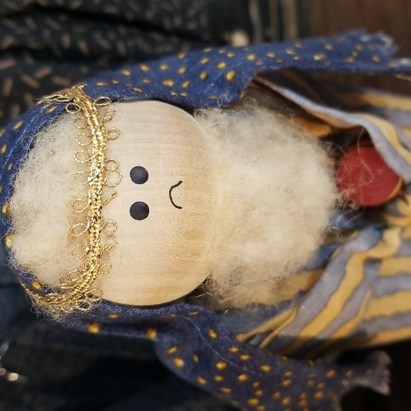 7 piece Nativity set cutest set! - Picture 17 of 17